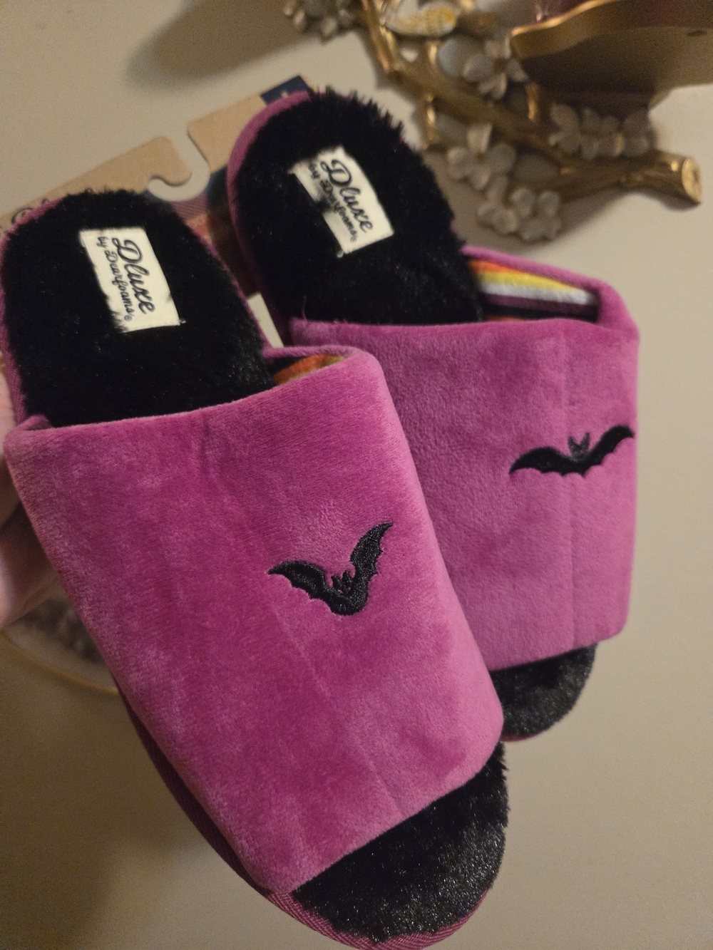 Brand new Luxe Women's Fuchsia Velvet Slip-On Slippers with Black Bat Embroidery